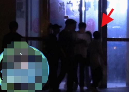 爆料郭敬明的小鲜肉视频,揭秘娱乐圈背后的秘密 第3张 爆料郭敬明的小鲜肉视频,揭秘娱乐圈背后的秘密 第3张
