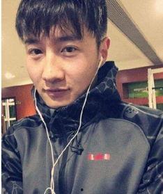 网红小鲜肉吃瓜,揭秘娱乐圈幕后真相 第3张 网红小鲜肉吃瓜,揭秘娱乐圈幕后真相 第3张