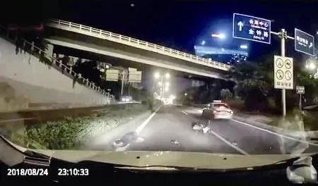 避雷真实事件爆料视频,揭秘雷电的无情与人类的勇敢 第2张 避雷真实事件爆料视频,揭秘雷电的无情与人类的勇敢 第2张