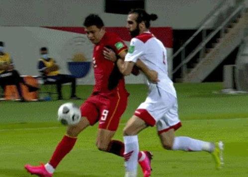 今日足球比赛爆料视频,独家爆料视频揭秘精彩对决  第3张