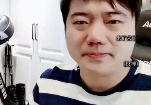 张大龙前女友爆料视频,揭秘昔日恋情内幕